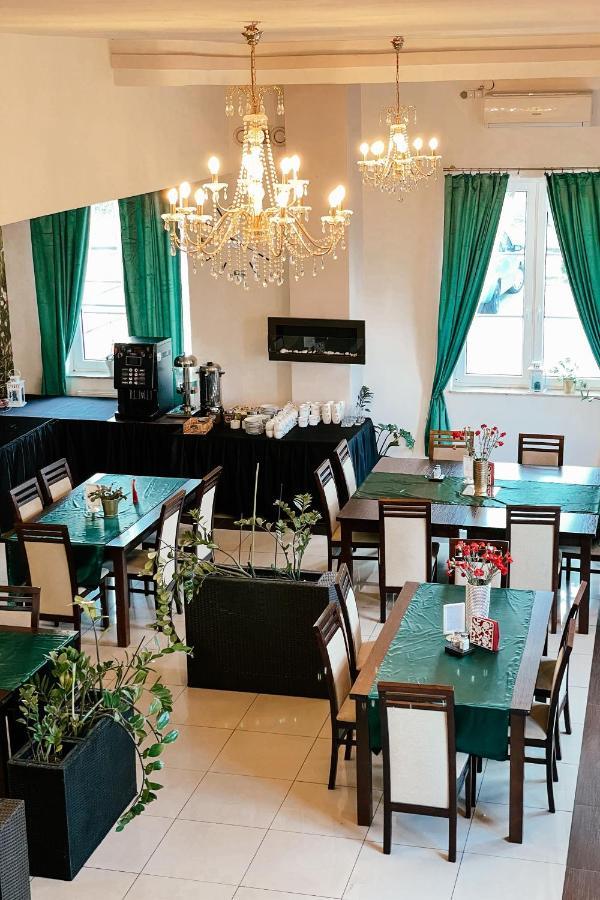 Hotel Zlotogorski Koscielec 外观 照片